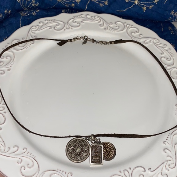 Lucky Brand leather necklace with talisman 26.75” - Picture 1 of 4